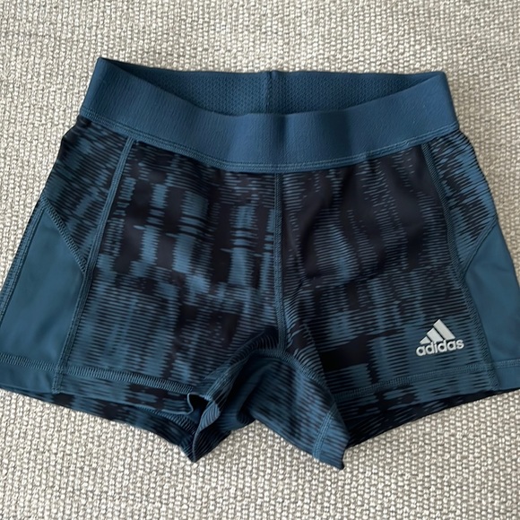 adidas Pants - Adidas Women’s spandex shorts. Size S